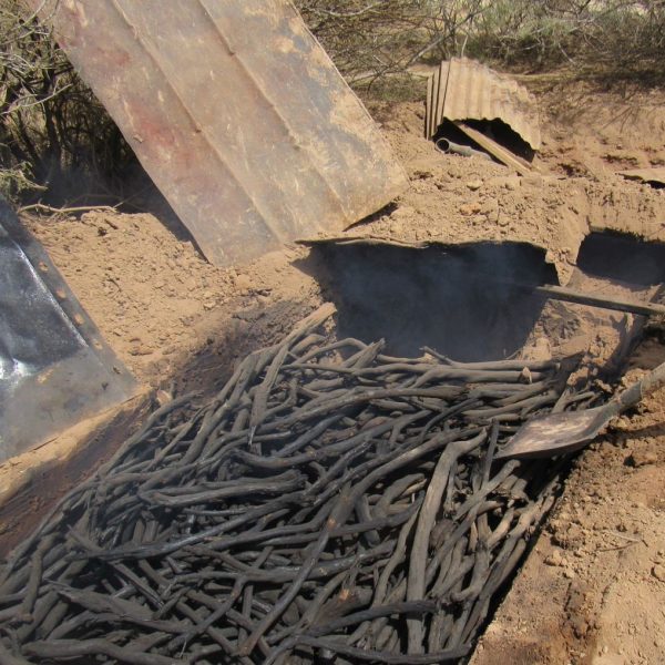 کوره ی زغال سنتی کوره ی زغال سنتی